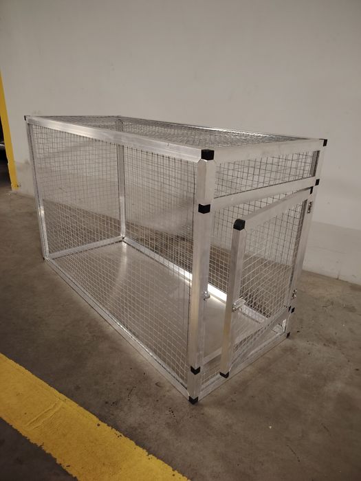 Klatki transportowe, klatki hodowlane, woliery