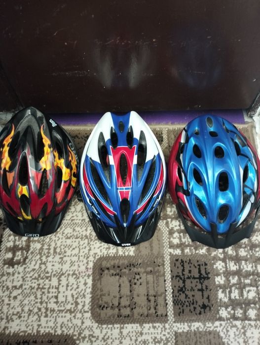 Шоломи велосипедні.