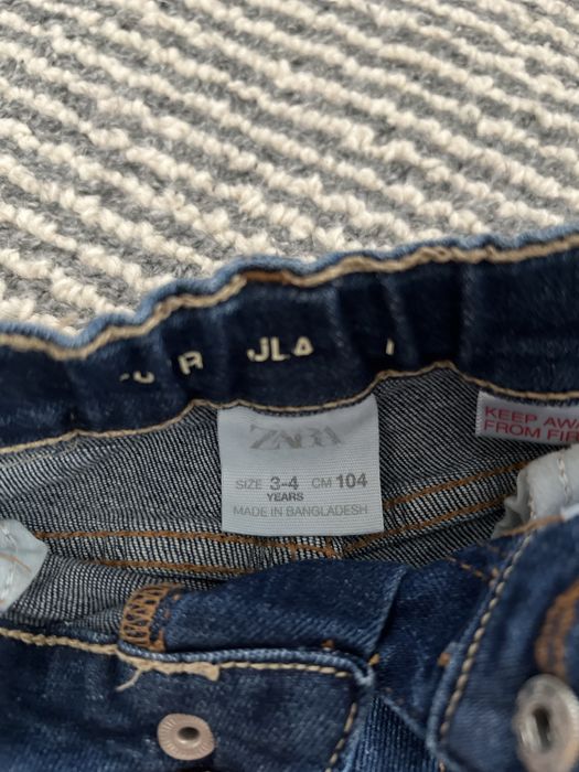 Dziecięce jeansy Zara 104 tanio