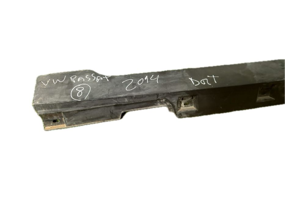 Embaladeira direita VOLKSWAGEN Passat (3G2, CB2)
