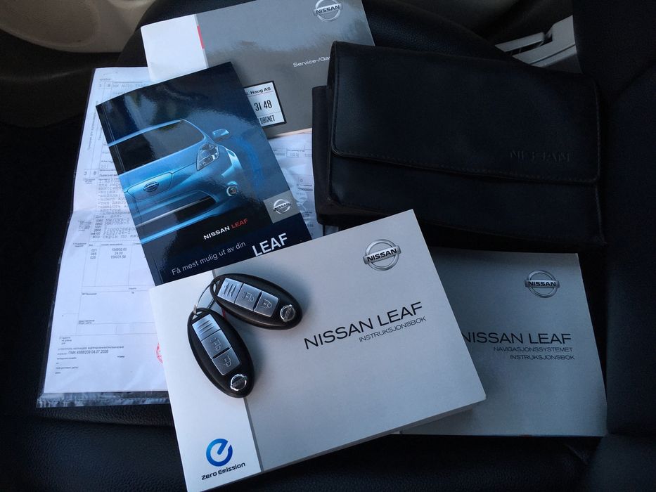 Nissan leaf, нісан ліф, електромобіль, електрокар, 24 кВт