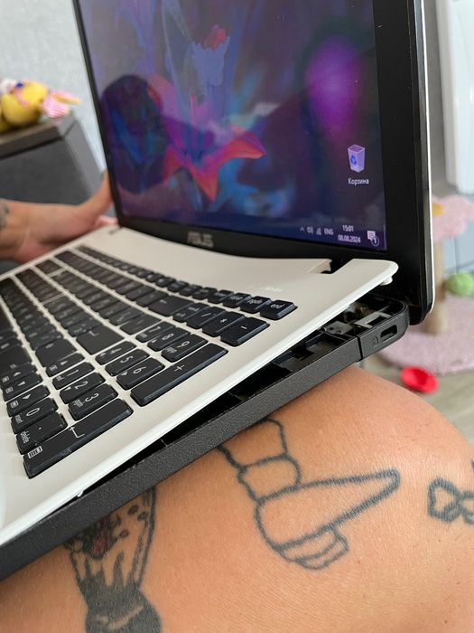 Ноутбук ASUS X552M