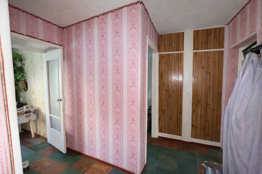 Продам 2-х кімнатну на ближньому замості