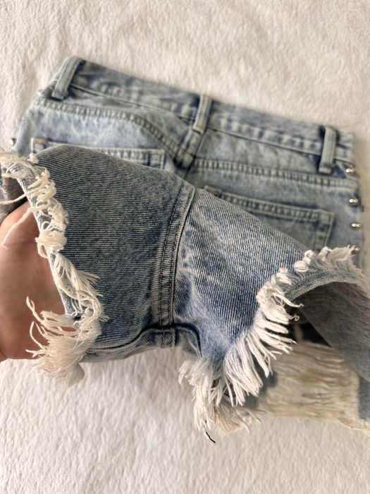 Жіночі шорти. Джинсові шорти.