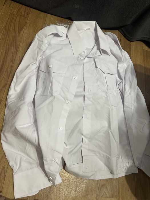 Рубашка чоловіча. 4 шт. Розмір: 40/3 і 1 шт 39/4