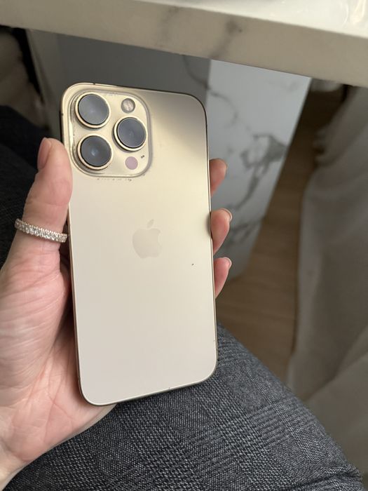 Продам iphone 13 pro
