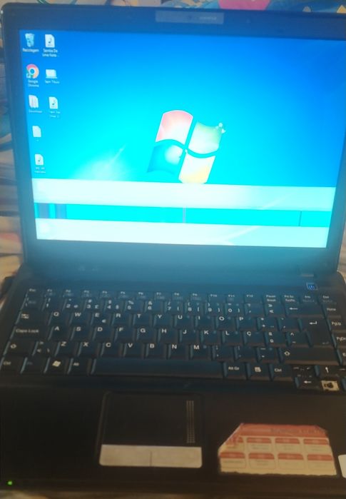 Old laptop good for browsing, playing old games, and watching movies64309791951362123