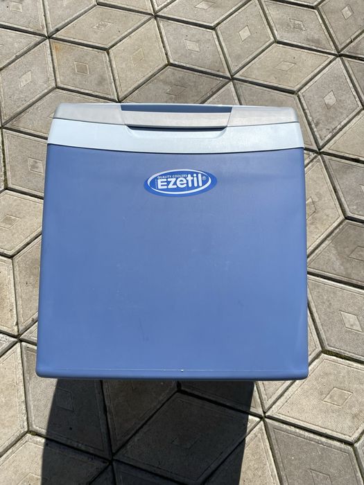 Автохолодильник Ezetil E16