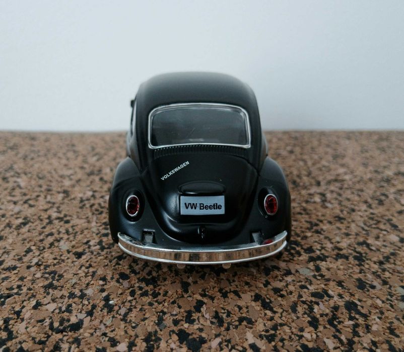 1946 Volkswagen Beetle (escala 1:32)