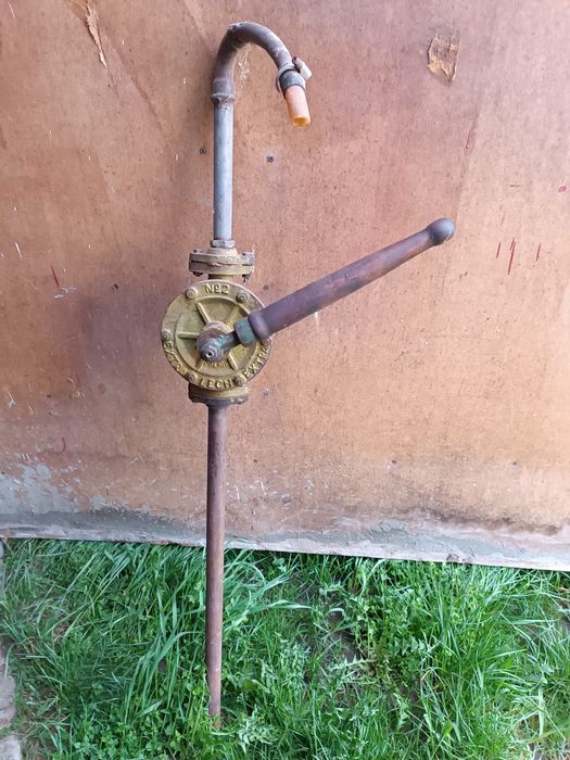 Ręczna pompa do olejów, paliw, wody itp.