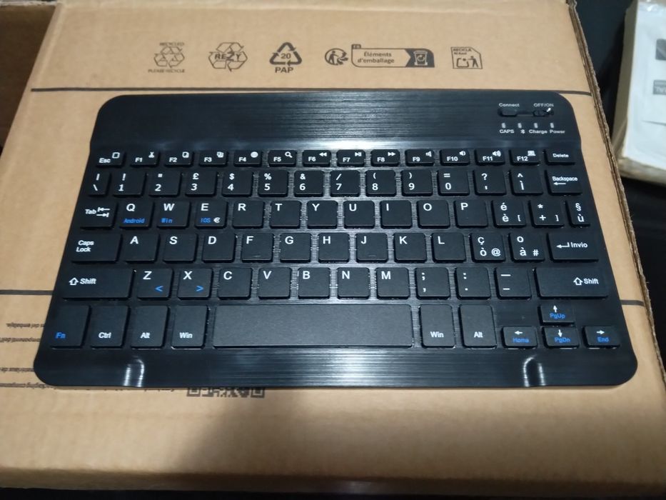 Teclado sem fios novo