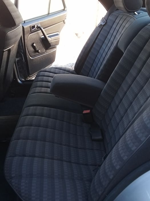 Vendo Mercedes 190E — photo 5