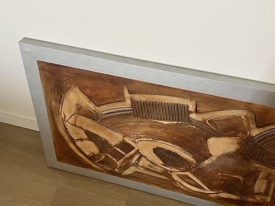 Quadro abstrato assinado com textura em tons de castanho/ terra64750870233986121