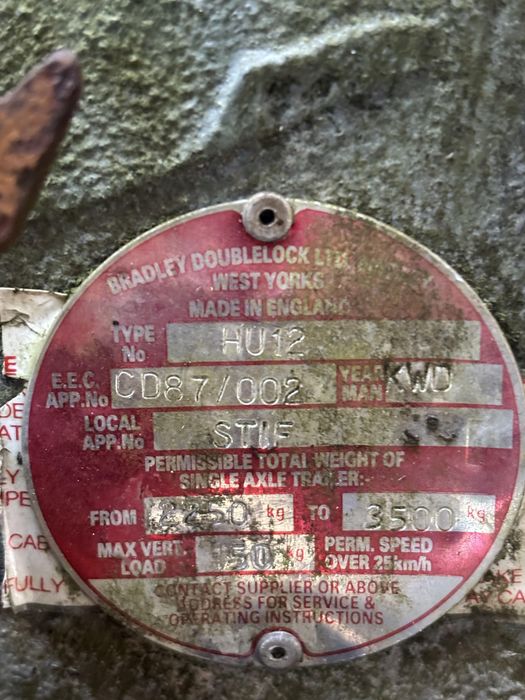 Urzadzenie ,zaczep, hamulec najazdowy Bradley 3500 kg