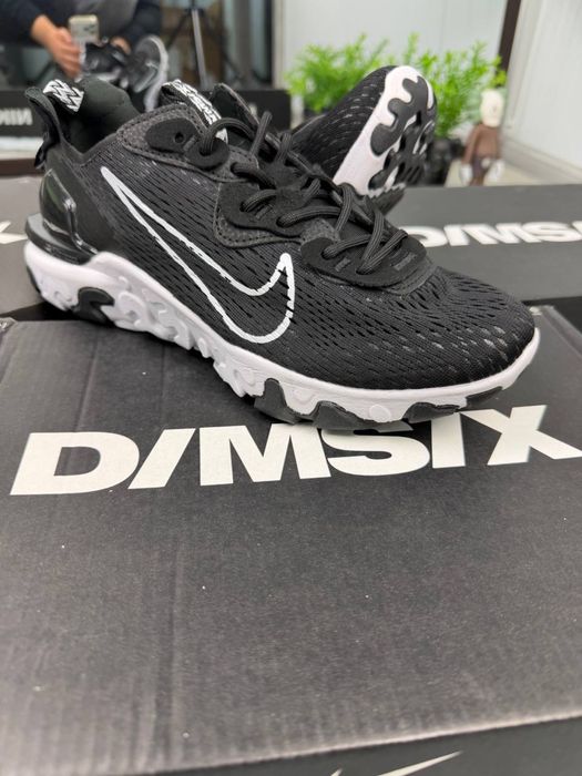 Кросівки React Vision