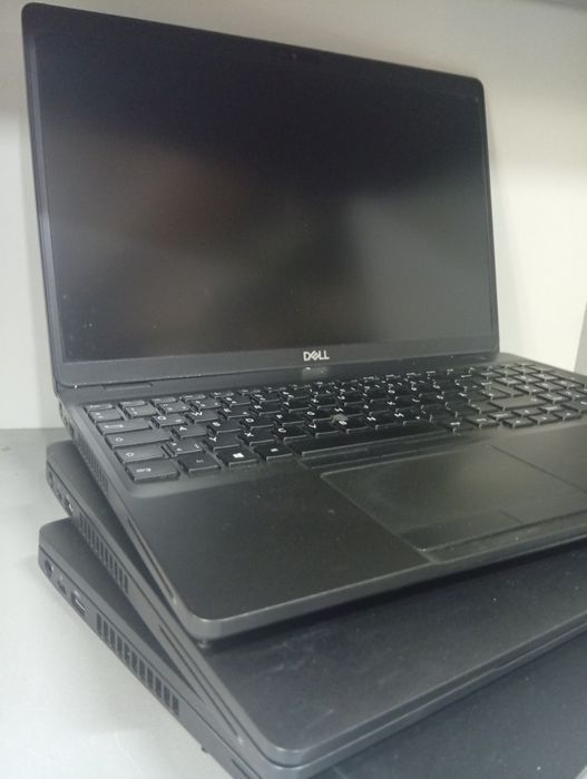 Уцінка не комплект Ноутбук Dell Latitude 5501 ,5511