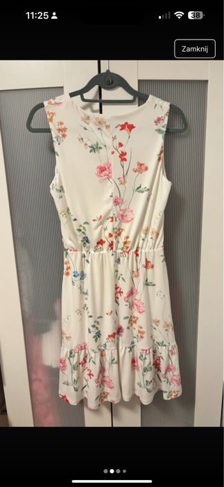 Sukienka w kwiatt elegancka