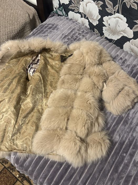 Продам шубку натуральна 44