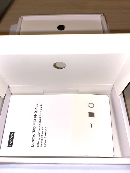 Tablet Lenovo tab M10 FHD PLUS- COMO NOVO