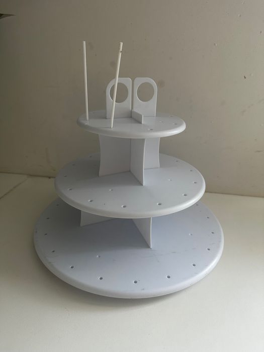 Stojak na cake pops w ksztalcie tortu na babeczki muffinki urodziny