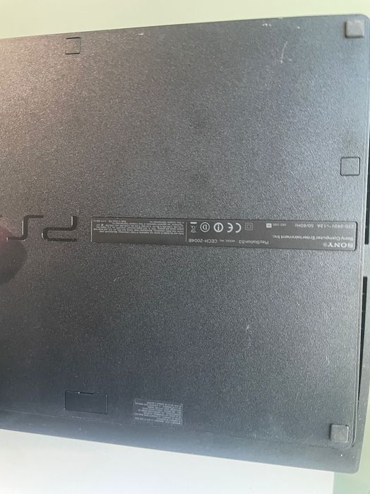 Play station 3 slim z dyskiem 250 gb