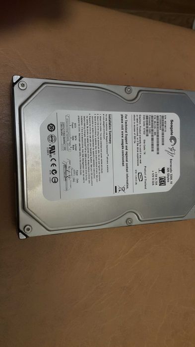 Жосткий диск  *Seagate*  Barracuda 7200.10   320 Gbyes.