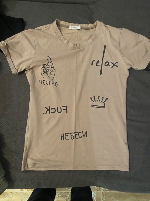 Женские футболки