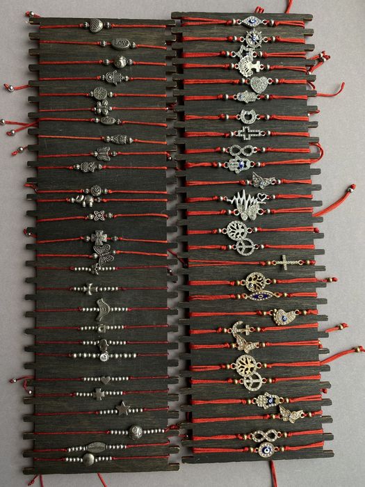 Браслет красная нить оберег, зодиак фенечка плетеный браслет