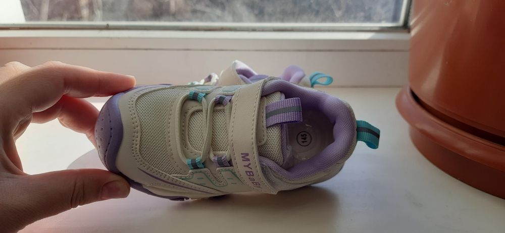 Кросівки дитячі 23 24