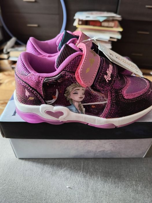 Przepiękne buty kraina lodu elsa Anna 29 nowe adidasy sportowe rzep