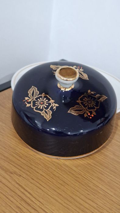 Масленка кобальт. Довбыш