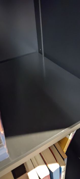 Estante HEMNES lacada em cinza escuro