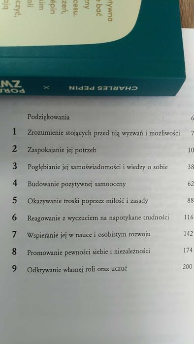Jak wychować szczęśliwą i pewną siebie dziewczynkę Hartley - Brewer