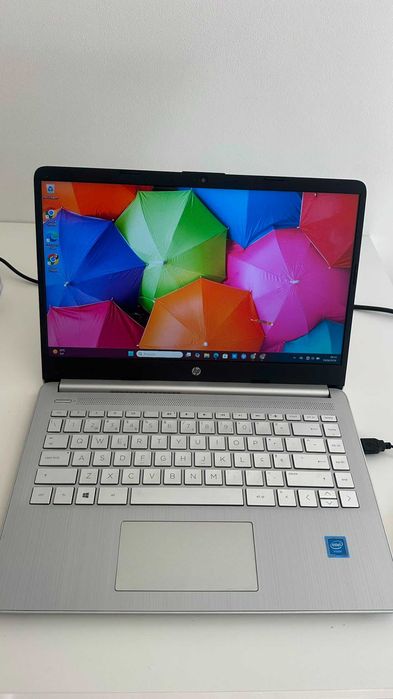 Portatil HP DQ008NP