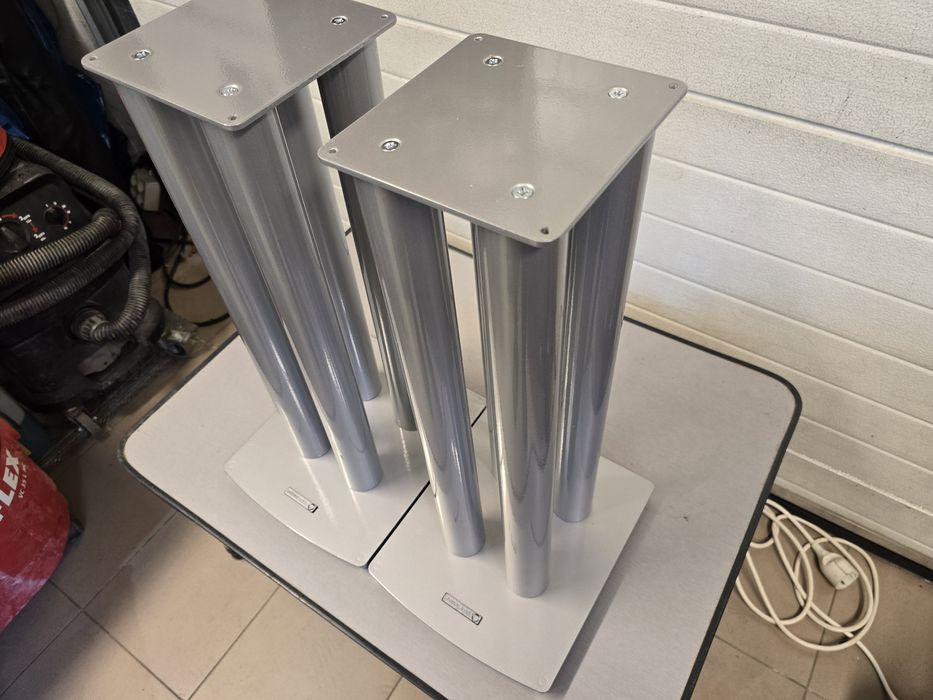 SOUNDSTYLE Z5 standy, podstawy pod głośniki jak nowe.