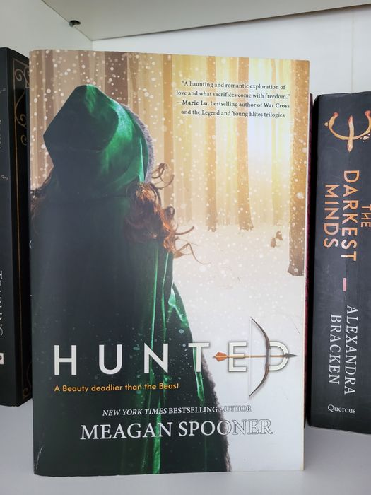 Livro Hunted de Meagan Spooner