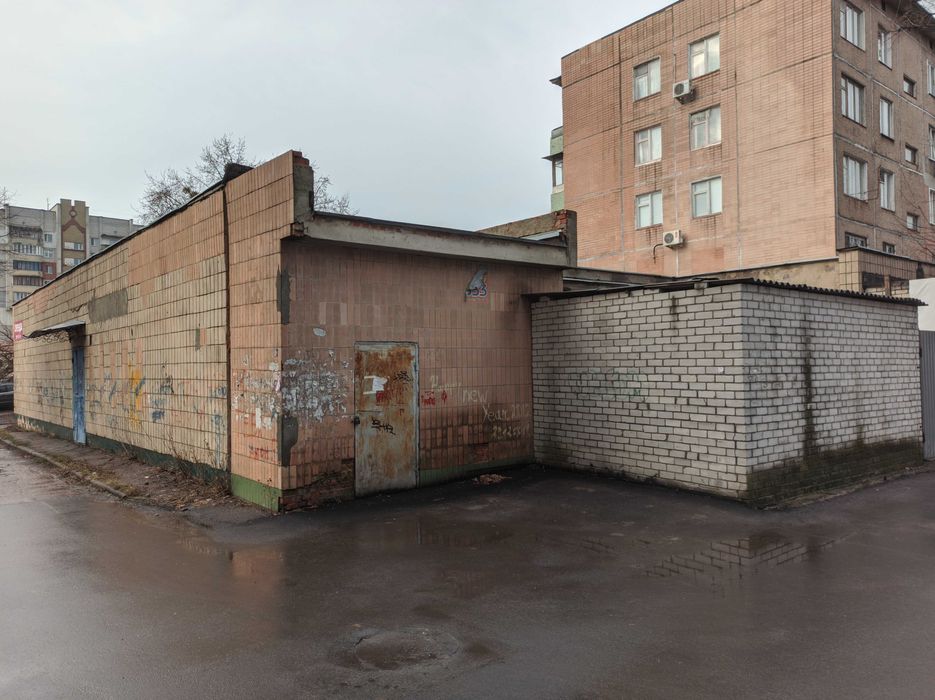 Приміщення з окремим входом, р-н Д, вул. Сагайдачного, 257