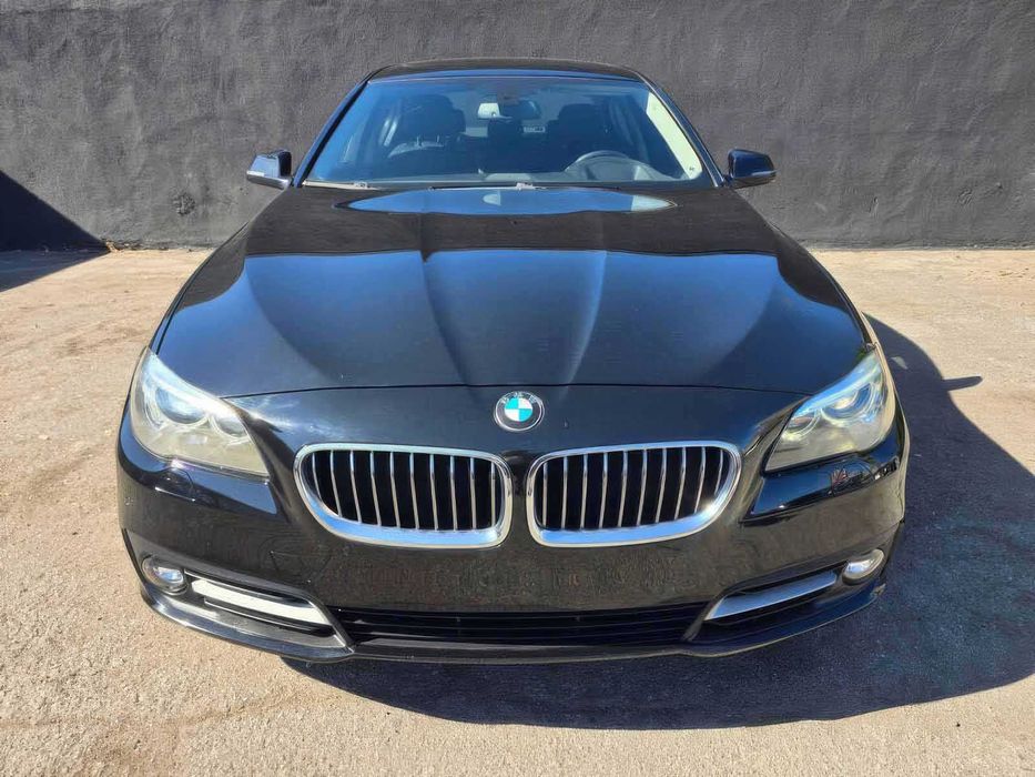 BMW 5 Series 528i      2015