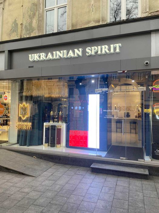 Оренда фасадного приміщення вул. Галицька