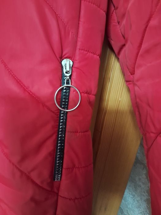 Продам зимнюю женскую курточку, р.50