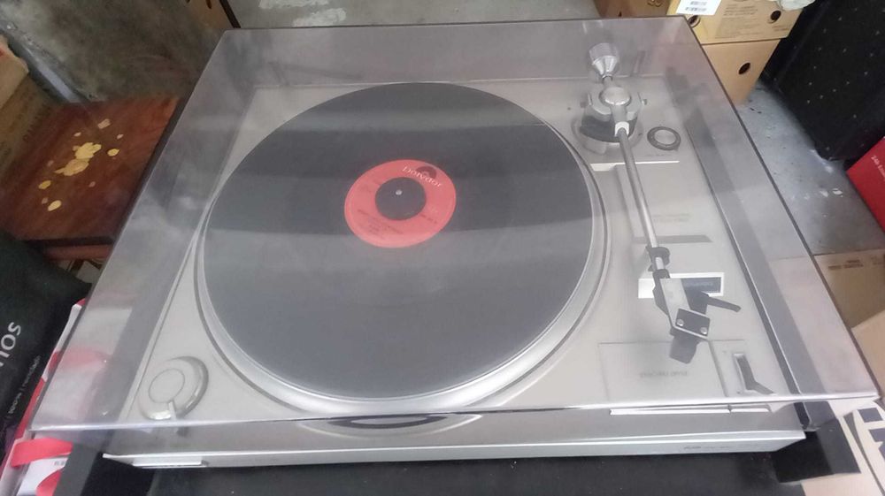 Gira-discos raro Siera 1711 anos 80 em excelente estado
