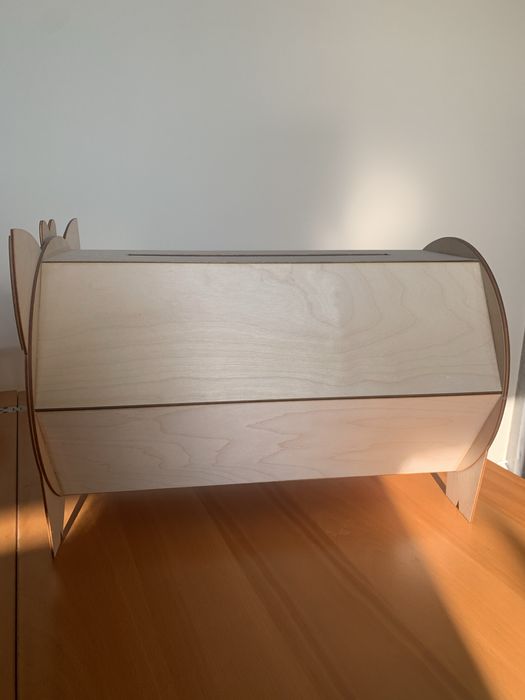 Drewniane pudełko na koperty weselne - świnka