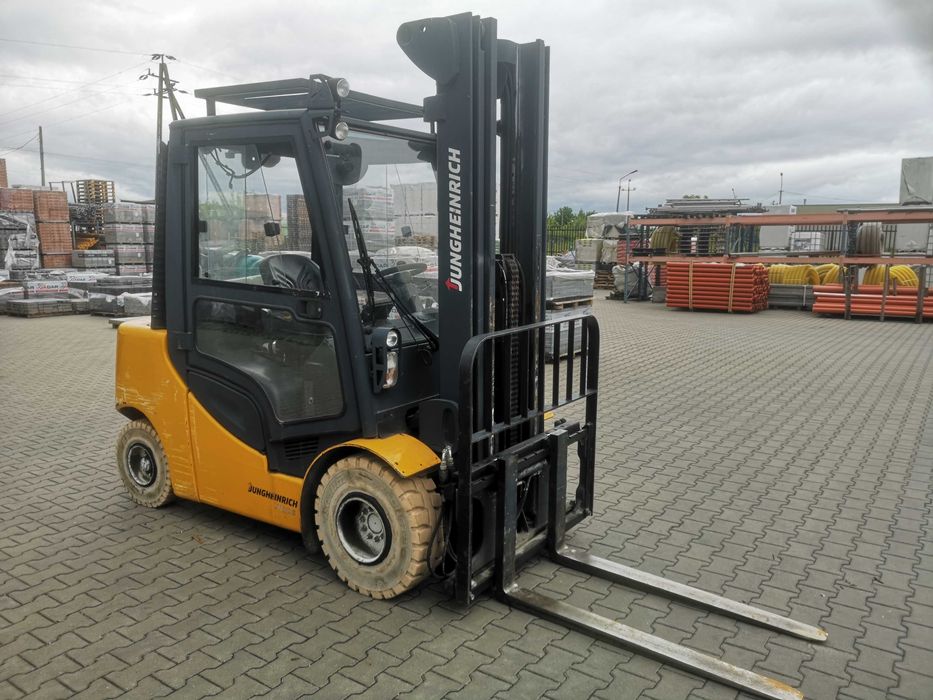 Wózek widłowy Jungheinrich TFG 435 s