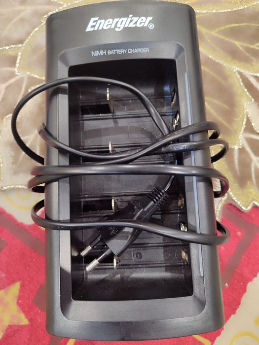 Ładowarka do baterii akumulatorów