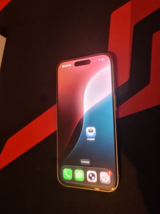 Iphone 15 pro 128 gb 82% baterii