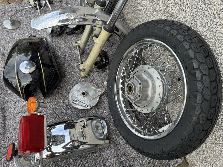 Suzuki GN400 komplet części w dobrym stanie