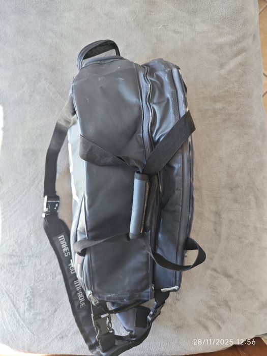 Raquete e saco padel