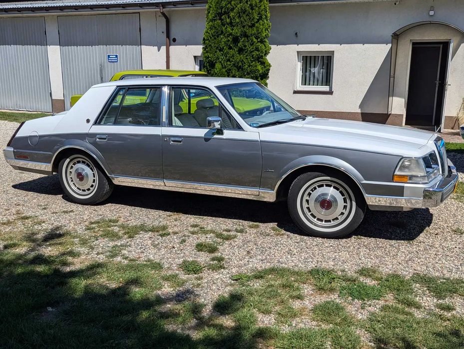 Lincoln Continental Mark VII - 85r, limuzyna