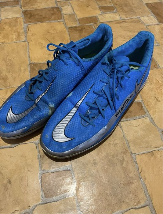 Футзалки Nike Phantom
