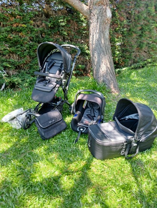 Carrinho de bebé trio da Jané Epic